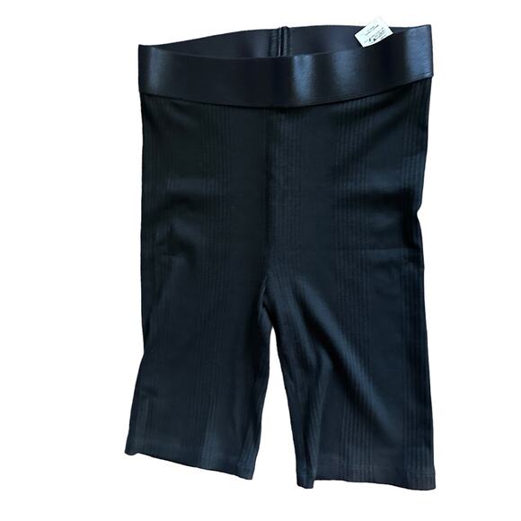 The Range Black Ribbed Biker Shorts MEDIUM Silky Slimming Compression $118 - Picture 6 of 9